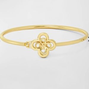 New Collection TB "Kira Clover Hinge" Bracelet in
Tory Gold| NEW!